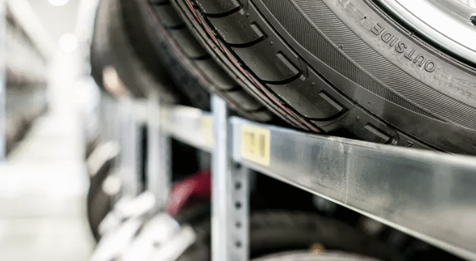 Die Vorteile von Reifenregalen für Autoreifen lagern